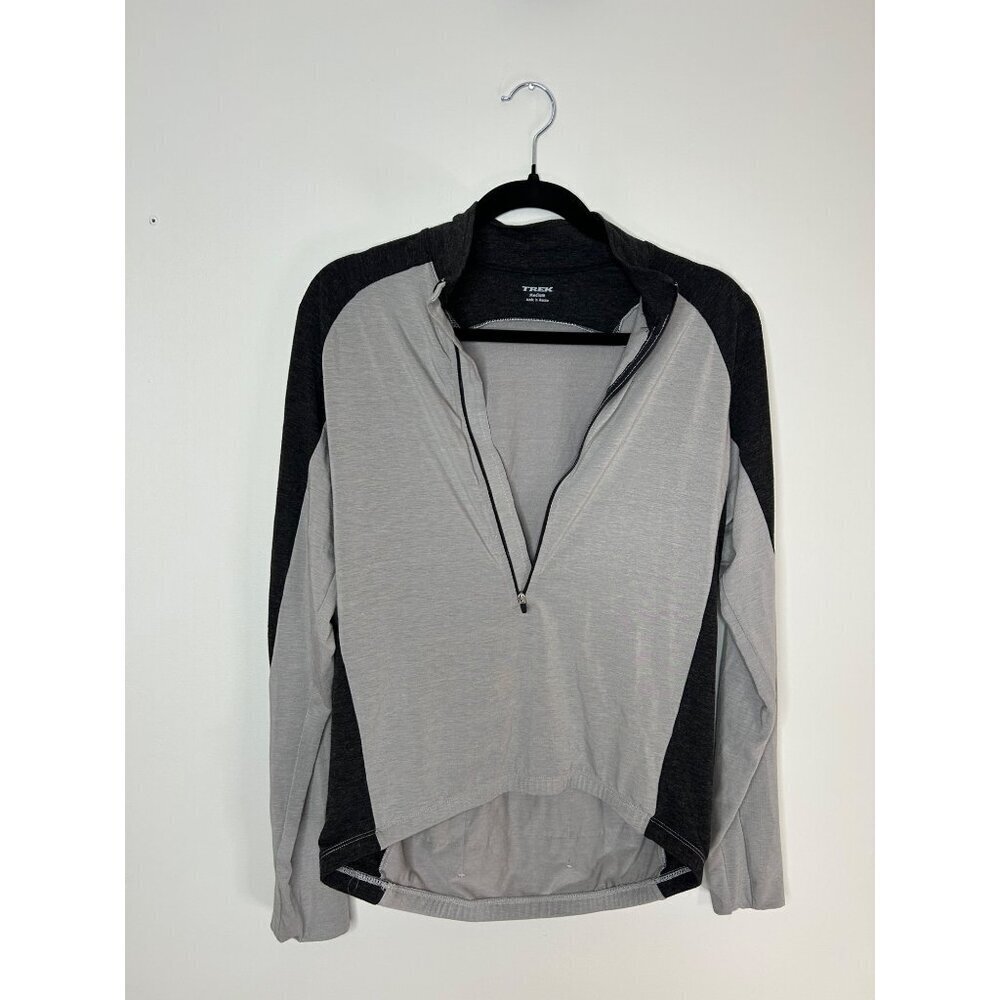 Trek cycling/running long sleeve jersey Size Medium Athletic Sporty outdoors
